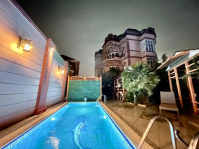 Badamdar villa with pool and sauna